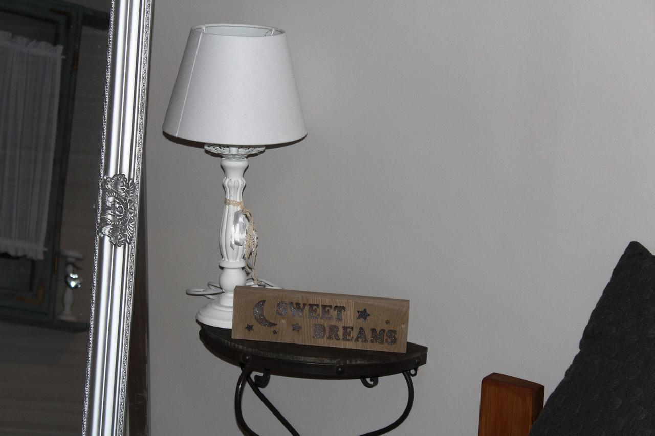 Belvarosi Vintage Apartman A Setaloutcan 米什科尔茨 外观 照片