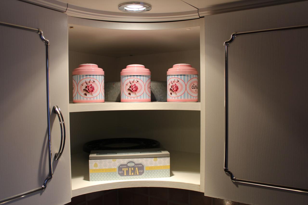 Belvarosi Vintage Apartman A Setaloutcan 米什科尔茨 外观 照片